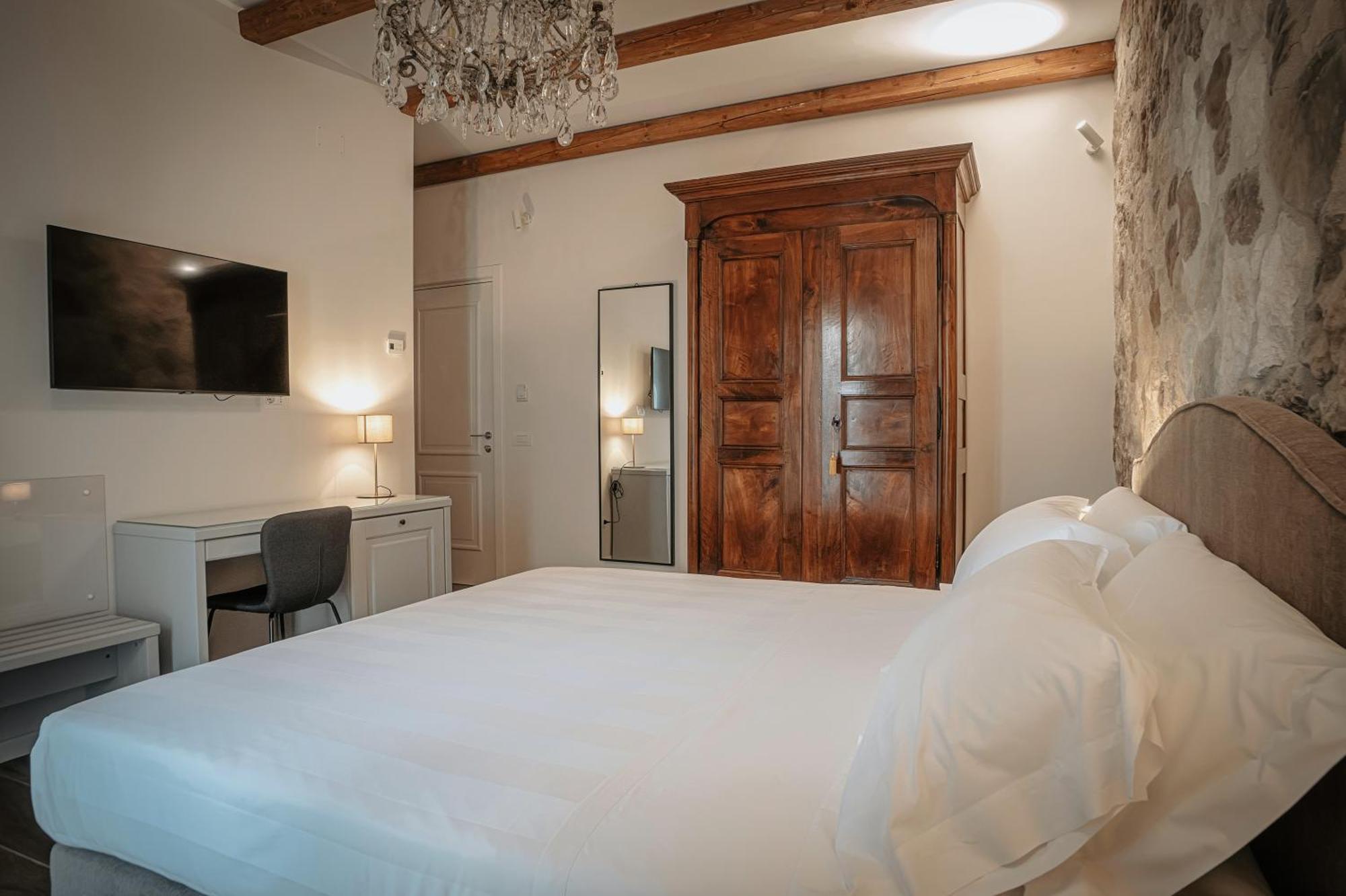 Dimora Lombardi Hotel Матера Екстериор снимка